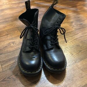 Dr Martens leather Lace up Boot